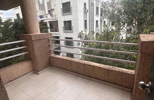 Mundhwa Apartment | Sabr Private Comfort Studio with AC WiFi Kitchenette Balcony