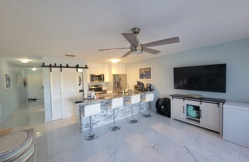 South Bimini Condo | Sacerio's Bimini Paradise!