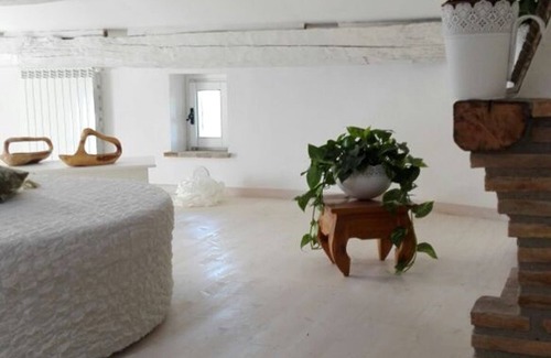 Bomarzo House | Sacrobosco apartment Poplar