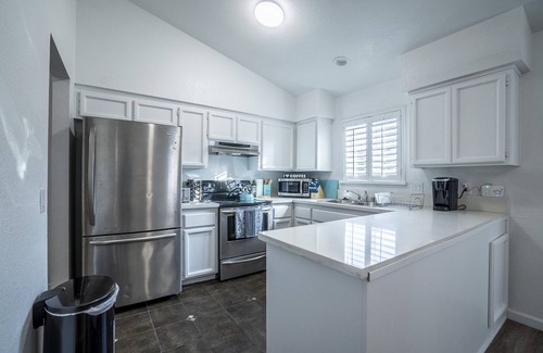 Southwestern Sacramento House | ☀️SACTO SUNNY HOUSE ☀️