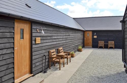 Denton House | Saddlers Cottage