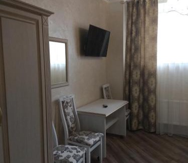 Lenins'kyi district Hotel | Safari-Club