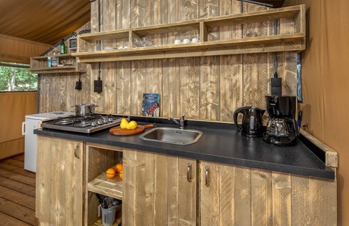Municipality of Geldrop-Mierlo House | Safari Tent in Eindhoven near Nature Park