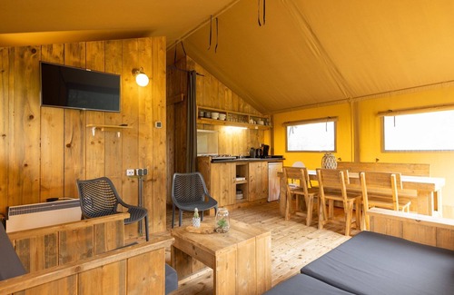 Vierhuizen House | Safari Tent Near Lauwersmeer Park