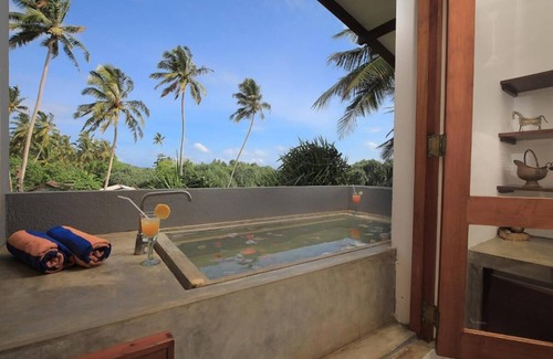 Kosgoda House | Saffron and Blue - 4 Bedroom beachside villa