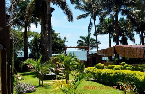 Entebbe Apartment | Saffron Beach Bistro & Cottages - Honeymoon Suite 2