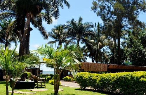 Entebbe Apartment | Saffron Beach Bistro & Cottages - Honeymoon Suite 2