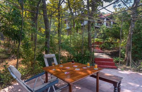 Murud Villa | SaffronStays Alma Grove, Kashid