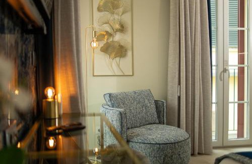 Old Town Apartment | Safira Suites 301