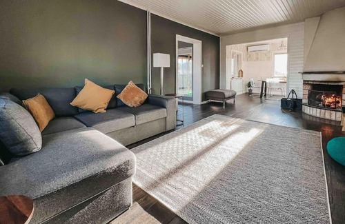 Fredriksberg House | Säfsen House Spacious updated home Close to the slopes!