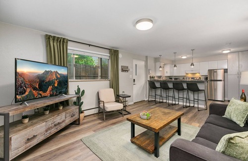 Old Town Condo | Sage Suite | Calm & Earthy Stay Near Old Town