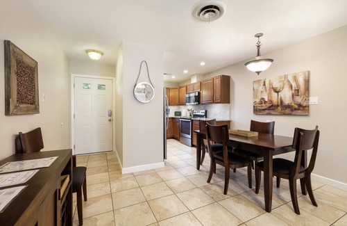 North San Antonio - SAT House | Sage Suite I - Safe, Cozy & Pet Friendly.