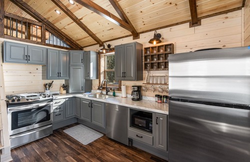 Big Timber Cabin | Sagebrush - Log cabin secluded in a mountain canyon in the Crazy Mountains