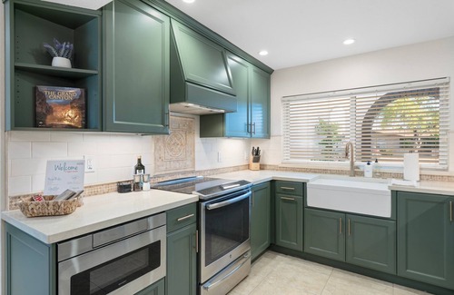Village Estates House | Saguaro Sunsets - Pool, Hot tub, Arcade Room, Outdoor Kitchen, Firepit
