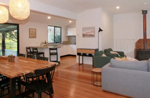Anna Bay House | Sahara Trails 'Complex' - Sleeping groups, WiFi, Air Conditioning, Horse Riding and much more !
