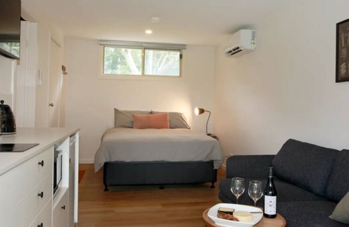 Anna Bay House | Sahara Trails 'Complex' - Sleeping groups, WiFi, Air Conditioning, Horse Riding and much more !