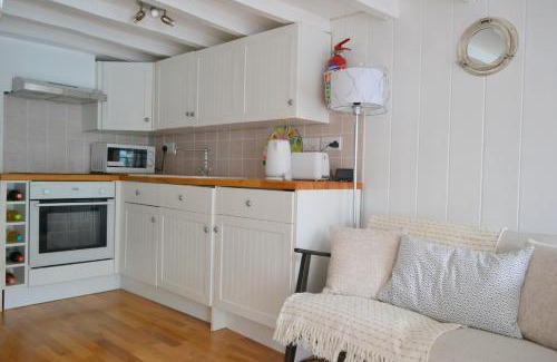 Shaldon House | Sailmaker's Cottage