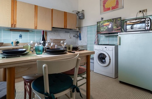 La Spezia Apartment | Sailor's Terrace - Cozy Apt!