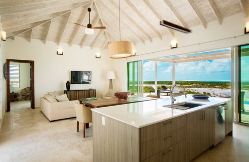 Cockburn Harbour Hotel | Sailrock South Caicos, Small Luxury Hotels of the World