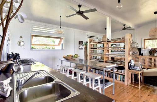 Aore Island House | Sails Beach House