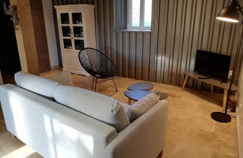 Tour-de-Faure Bed & Breakfast | SAINT JACQUES" air-conditioned gîte, swimming pool 2 km from Saint Cirq Lapopie