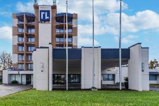 Airport Township Hotel | Saint Louis Airport Hotel