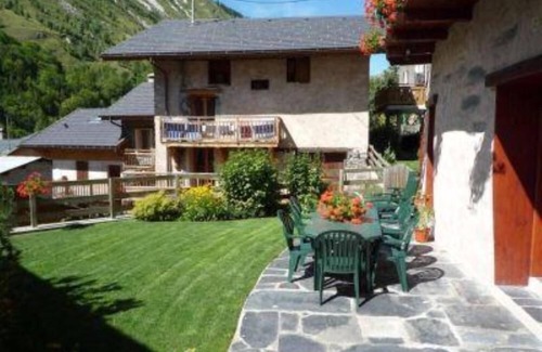 Villarabout Apartment | Saint Martin De Belleville: flat in chalet with character
