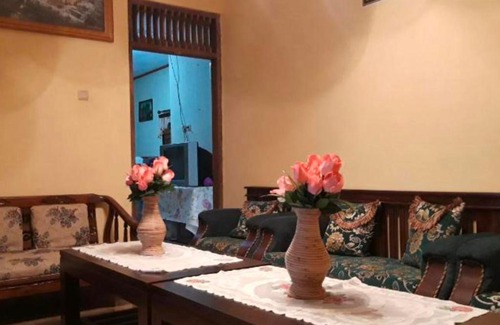 Banjarasri House | Salaman Stay