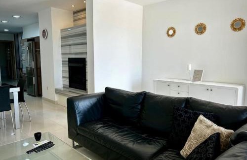 Is-Salina Apartment | Salina Maisonette - Pool access