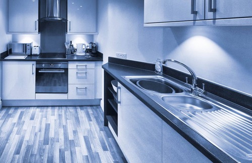 Salisbury Apartment | Salisbury City Centre - 9 miles from Stonehenge