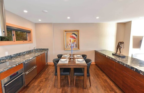 North Cowichan Condo | Salishan Chief Suite
