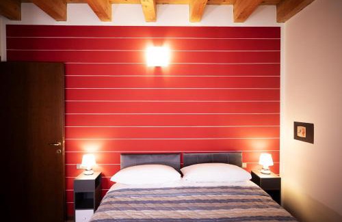 Lazise Old Town Apartment | Salix Home