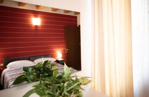 Lazise Old Town Apartment | Salix Home