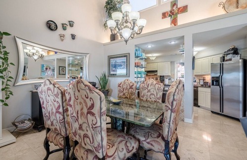 Lake Hamilton Condo | Sally's Blue Pearl 3 Br/2 Bath - Sept. 2025 Discounts. INQUIRE FOR PRICE!