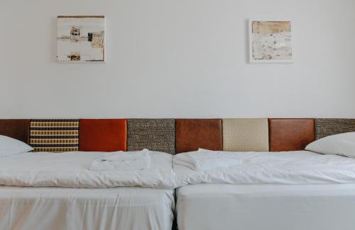 Jaslo Bed & Breakfast | Salon Win Wine Bar & Apartments