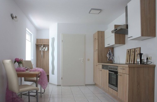 Bad Saarow Apartment | Salt apartment butterfly between forest & lake