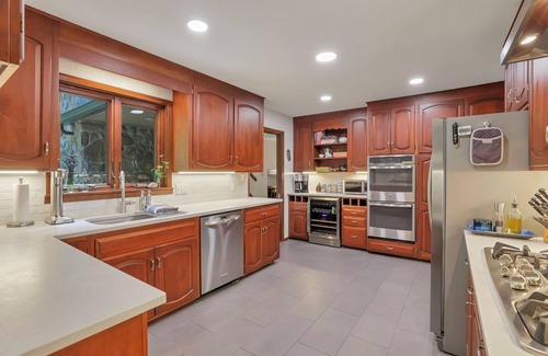 Granville South House | Salt Run Retreat-Secluded home with nature trails