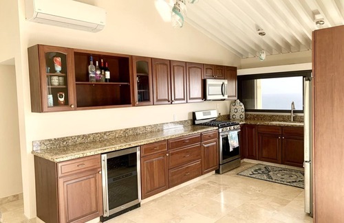Estate Lovenlund Condo | Salt Water Cure! Where Waves Wash Your Worries Away!