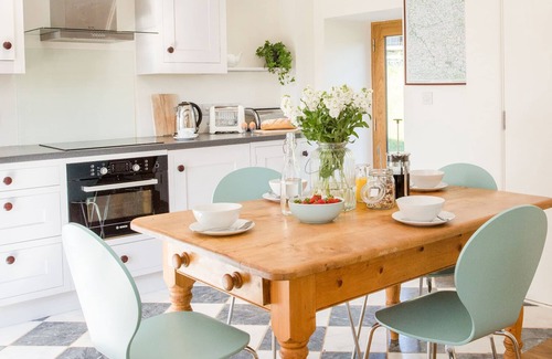 Worlington Cottage | SALTERS, pet friendly, character holiday cottage in Crediton