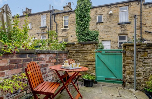 Saltaire Village House | Salts Mill Workers Cottage