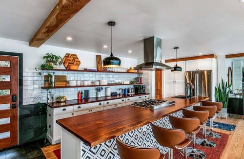 Kingston House | Saltwood | Waterfront, Hot tub, Beach, Wildlife