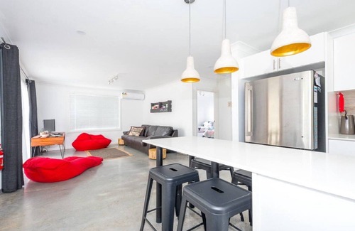 Point Clare House | Salty Kisses Holiday House