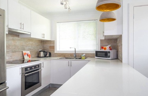 Point Clare House | Salty Kisses Holiday House