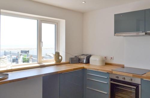 South Hayling House | Salty Lodge