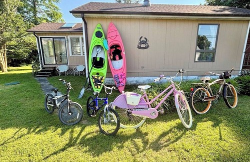 Chincoteague House | Salty Sunset Cottage - Single Family Home- Bikes and Beach Gear-Close to town
