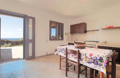 Marina San Gregorio House | Salvia lovely seaview