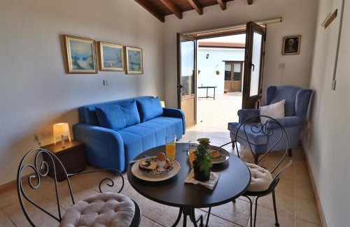 Anafotida Apartment | Samareitidos Light Cottage