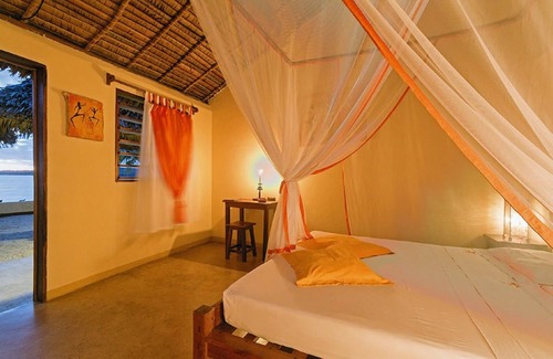 Ambaro Bed & Breakfast | Sambatra
