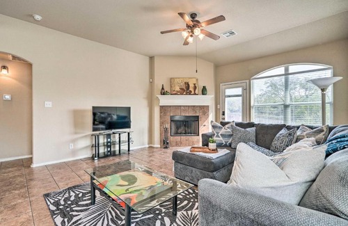 Timberwood Park House | San Antonio Retreat with Fireplace and Pool Access!