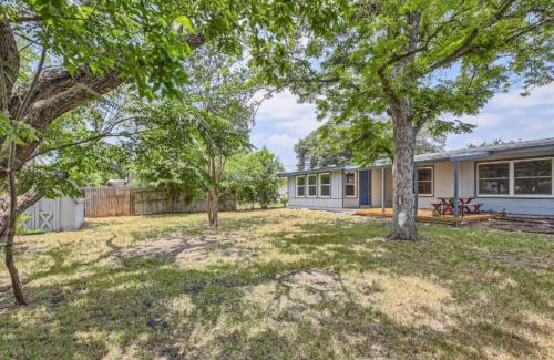 Shearer Hills - Ridgeview House | San Antonio Star - 3 BR by Alamo Quarry Market